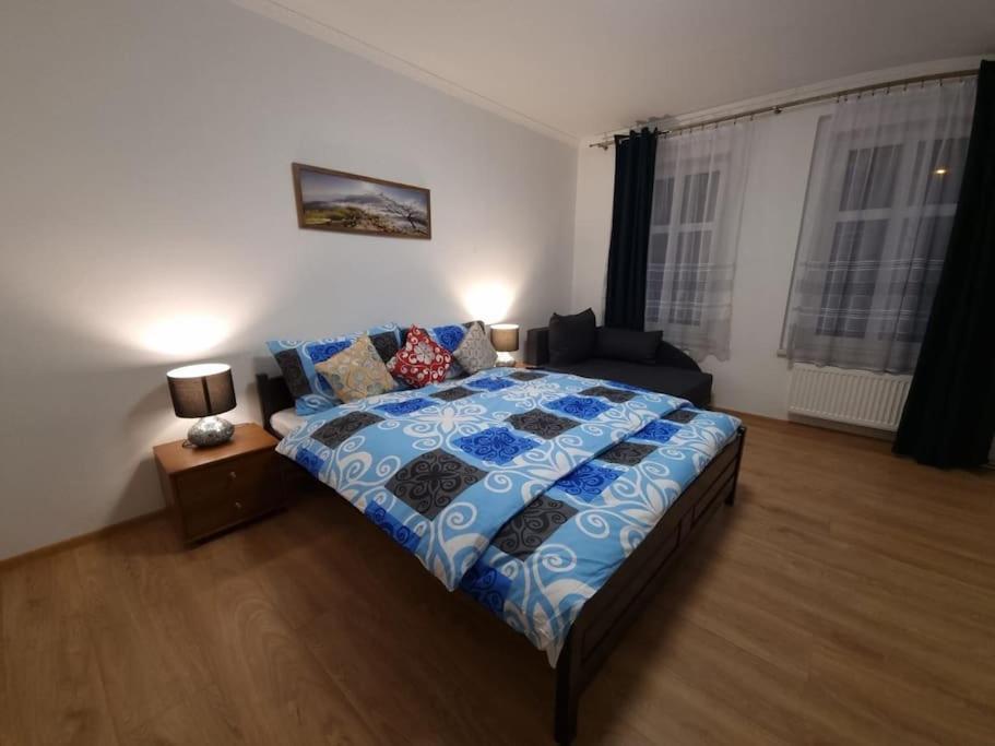 Apartman V Krusnych Horach-Free Parking ยาคีมอฟ ภายนอก รูปภาพ